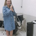 Une jeune fille au chant