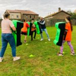 Atelier plaquage entre jeunes
