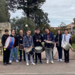 Photo de groupe avec les instruments