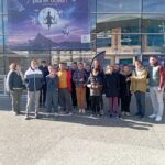 Le groupe devant l'aquarium Planet Ocean
