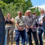 Les vois'inclusifs et le Président, Jean-Claude Rouanet, coupent le traditionnel ruban tricolore des inaugurations