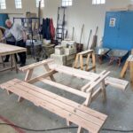 La table en construction dans l'atelier
