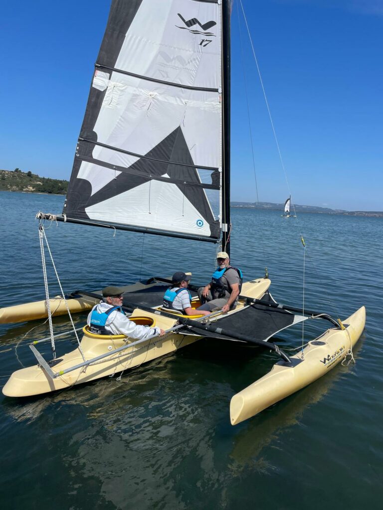 Deux résidents et un accompagnant sur les flots