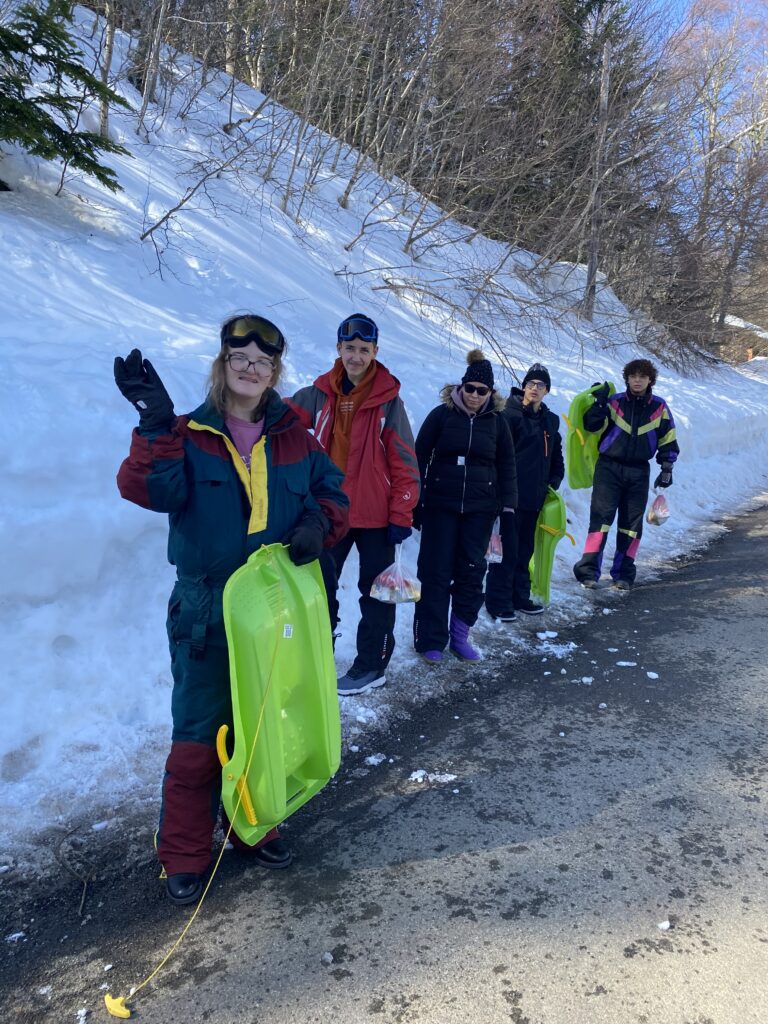 Photo de groupe avec les luges