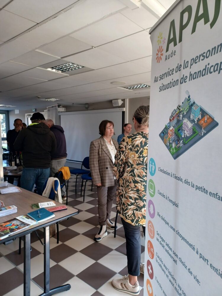 Le stand de l'APAJH Aude